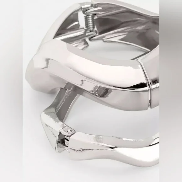 Primark X Rita Ora Collab : 2-Pack Silver Molded Bangles | NWT | Limited Edition - Picture 2 of 4